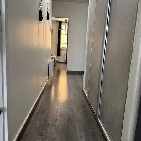 Superbe Cosy Centre דירה *